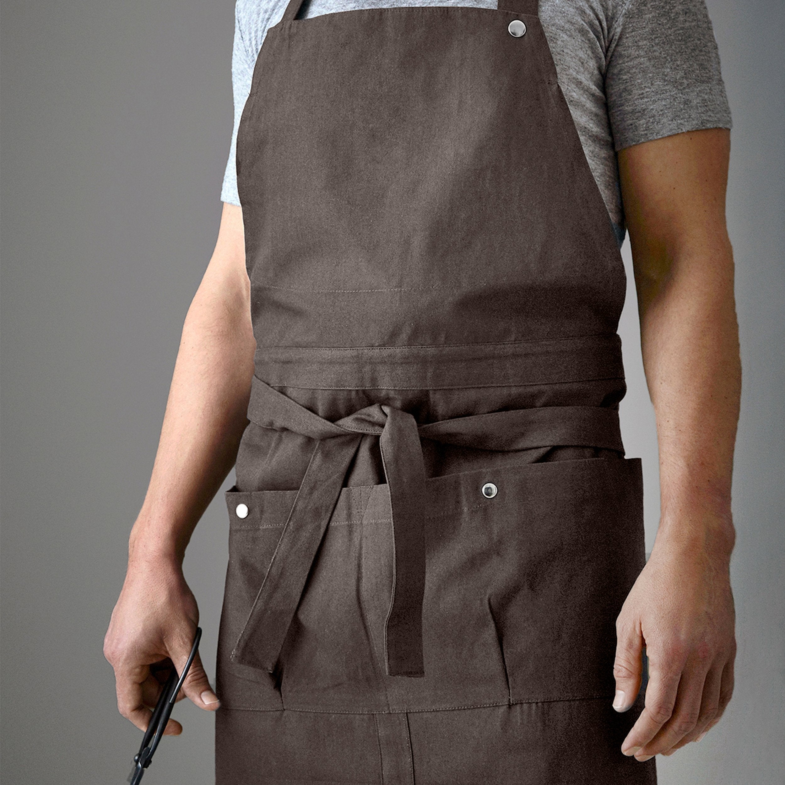 Sustainable Apron with pockets for kitchen, art, work, garden – Cleveland  Sewing Company